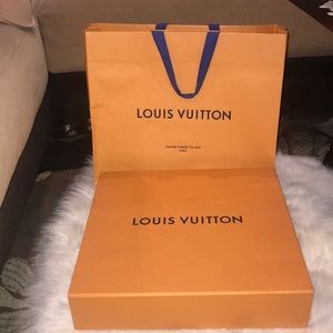 XTRA Large Louis Vuitton bag and box